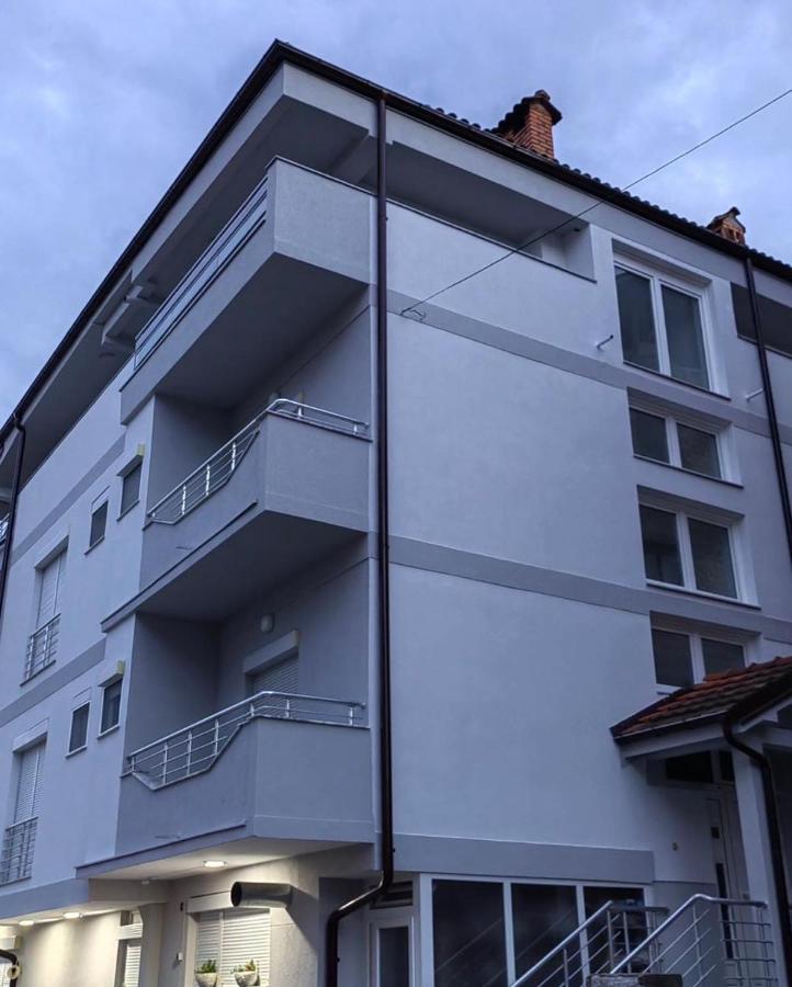 Vila Bolonja Струга Экстерьер фото